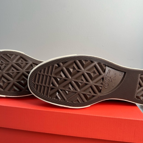 ❌ Sold ❌Converse Taupe Chuck 70 High Top Sneakers - Picture 4 of 6